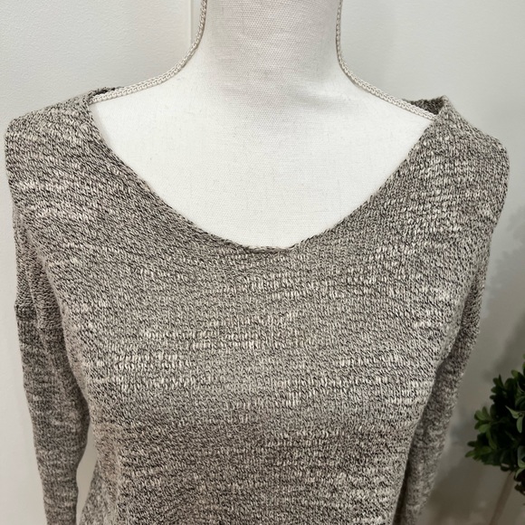 Hollister long sleeve top - Picture 3 of 6